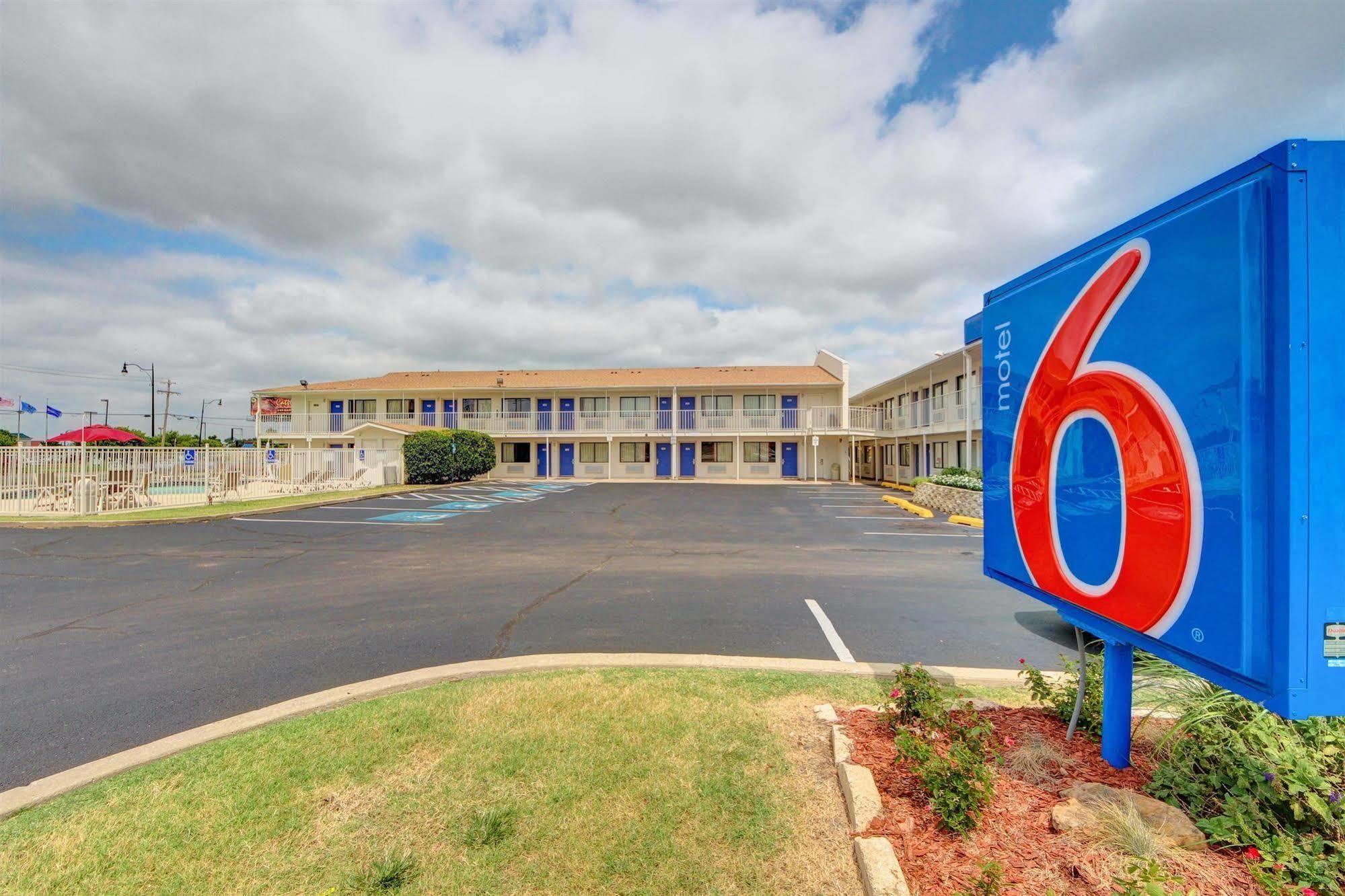 Motel 6 - Oklahoma City Airport Buitenkant foto