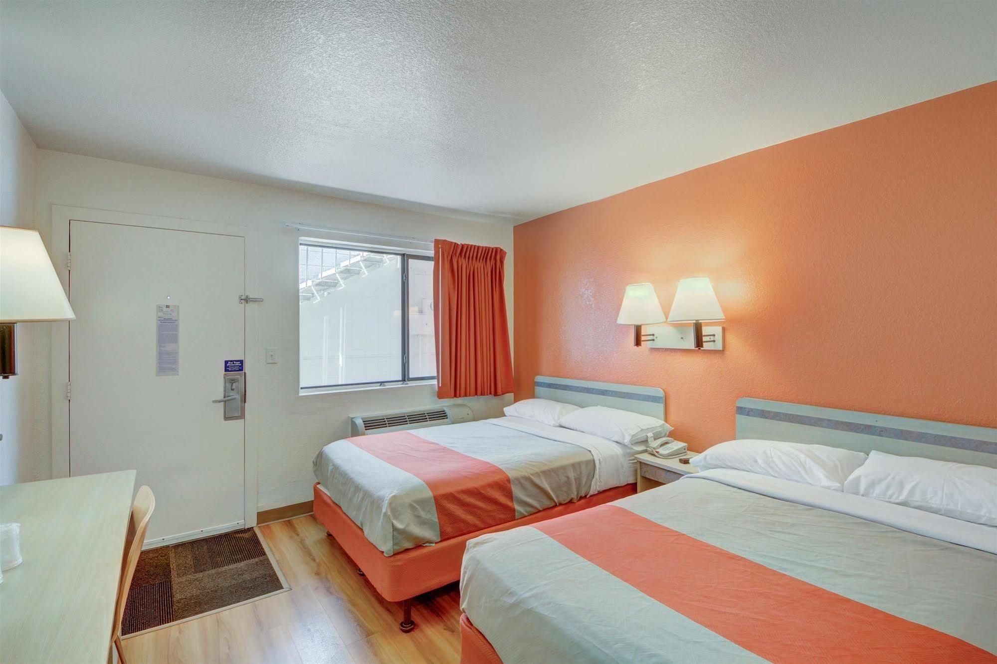 Motel 6 - Oklahoma City Airport Buitenkant foto