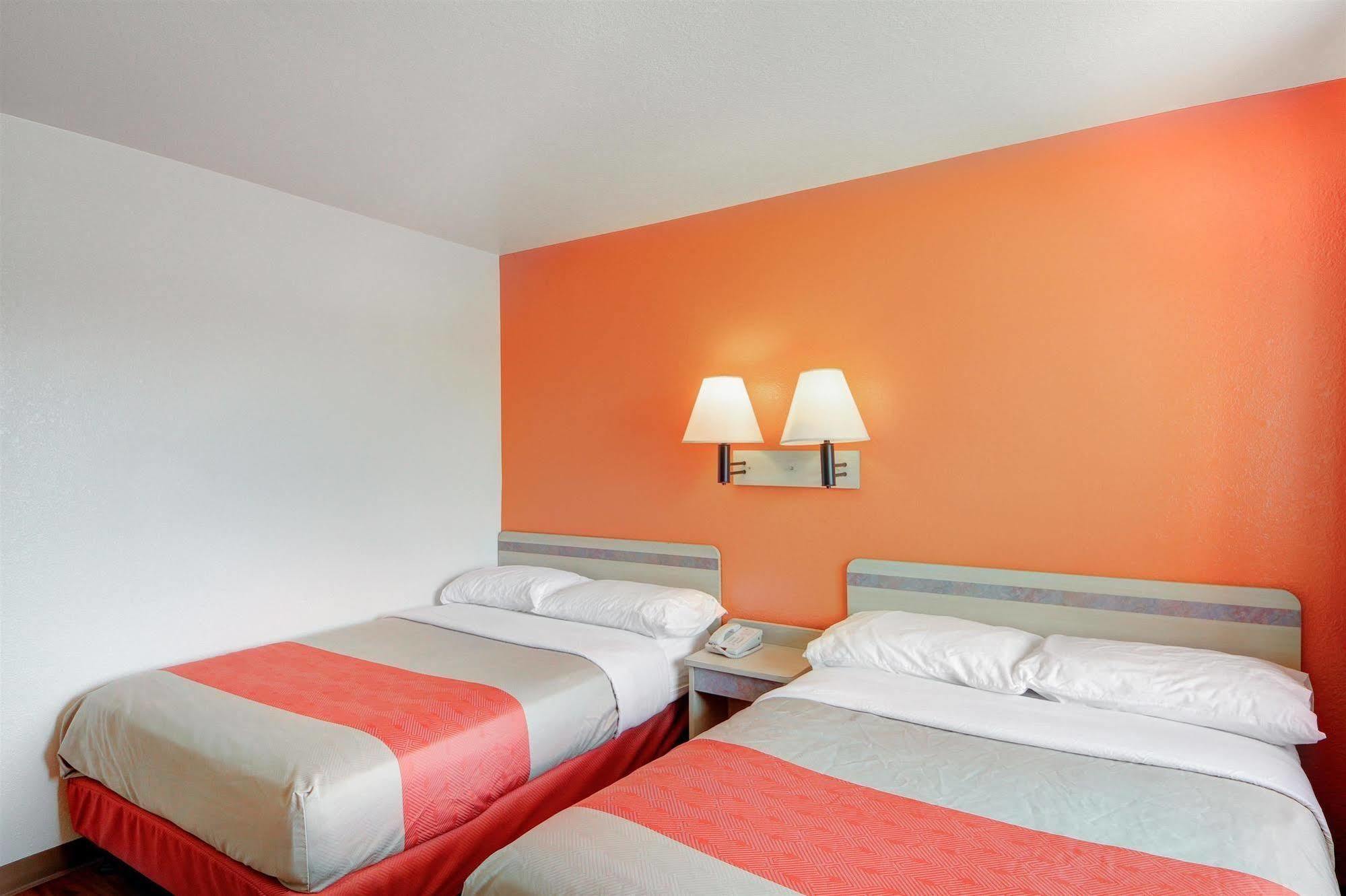 Motel 6 - Oklahoma City Airport Buitenkant foto