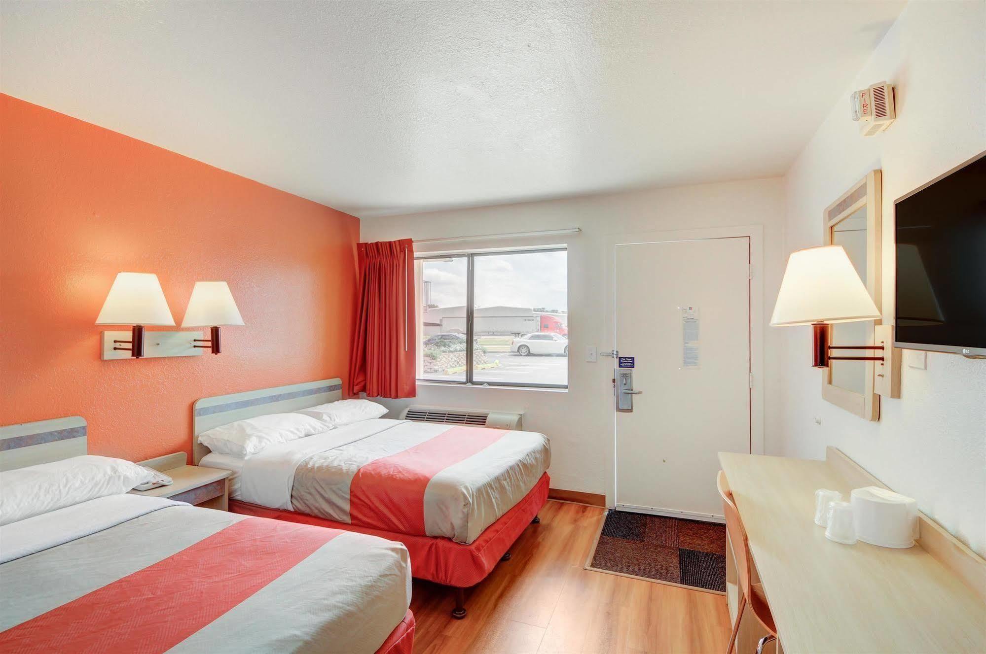 Motel 6 - Oklahoma City Airport Buitenkant foto